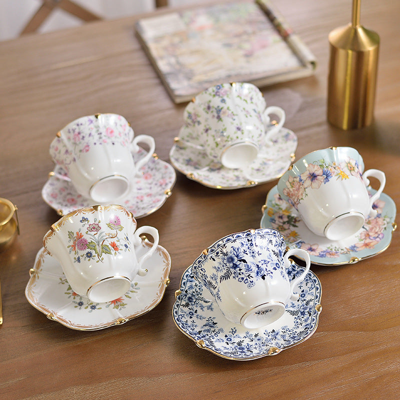 Zestaw do herbaty z porcelany Vintage Blue Willow - ręcznie malowane ceramiczne filiżanki do kawy z podstawkami, europejski styl popołudniowej herbaty, luksusowa kolekcja do domu i na prezent