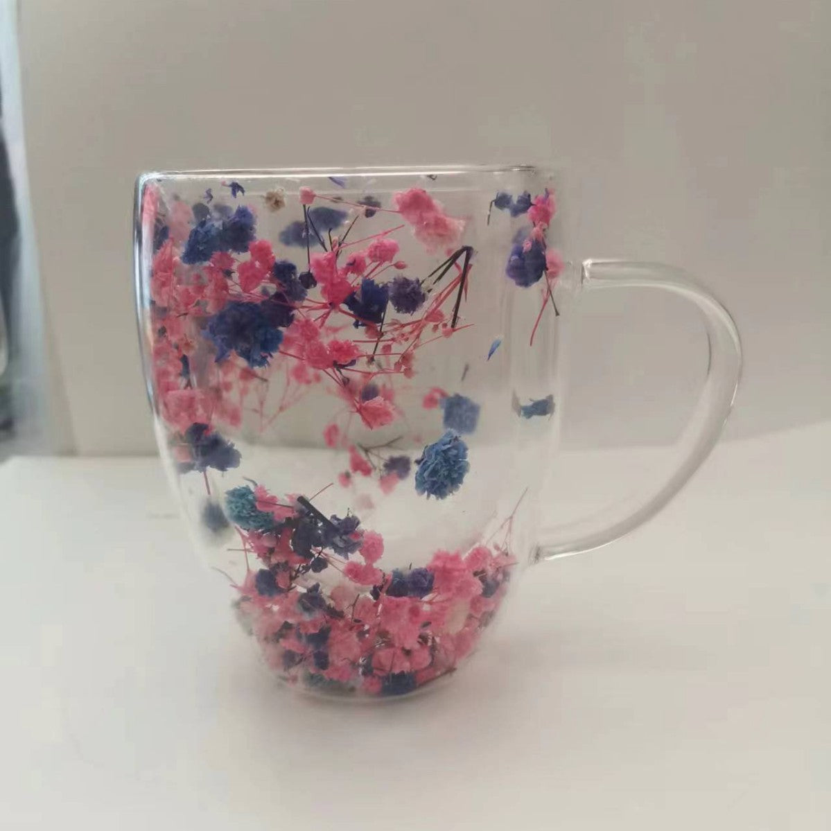高硼硅酸盐双层玻璃杯,带沙流和干花设计,耐热牛奶咖啡杯,适合家庭使用,优雅饮用玻璃杯,防漏盖