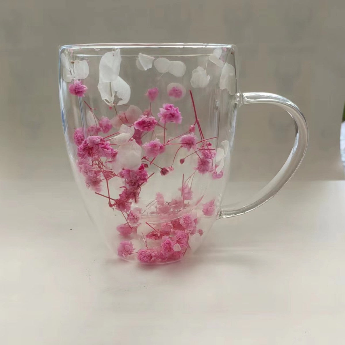高硼硅酸盐双层玻璃杯,带沙流和干花设计,耐热牛奶咖啡杯,适合家庭使用,优雅饮用玻璃杯,防漏盖