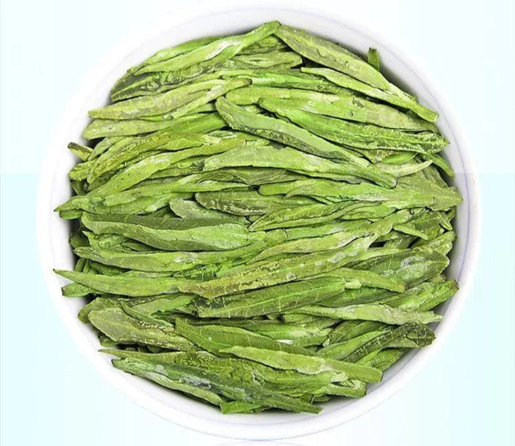 优质龙井绿茶 - 春季采摘，嫩叶芽，礼品包装罐