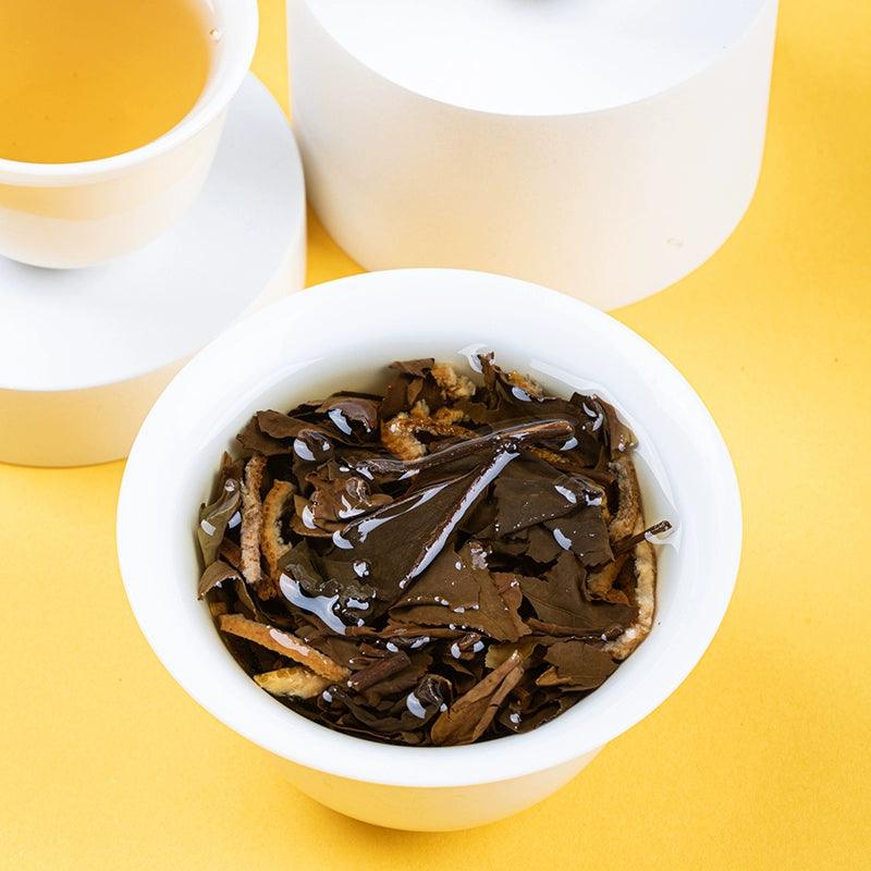 Aged 2015 White Tea Leaves, Portable Packaging for Easy Enjoyment - Dwtea.com