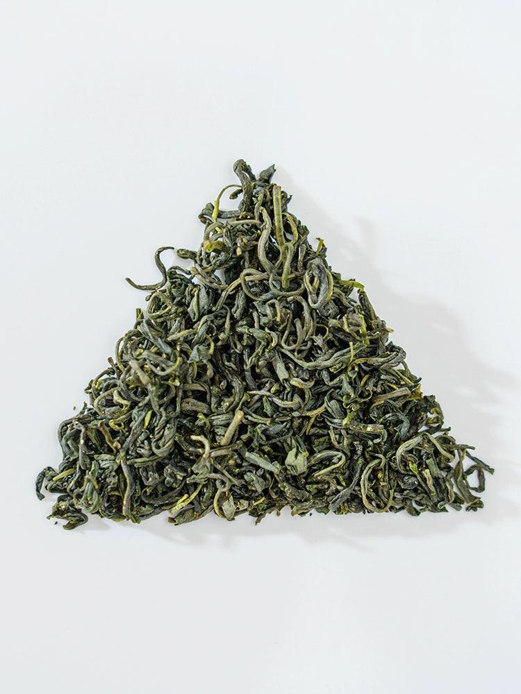 精致的新采摘高山绿茶袋 - 来自高山的纯正风味