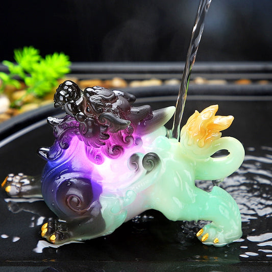Color-Changing Tea Pet Ornament - Glowing Pixiu Figurine, Premium Tea Table Decor, Tea Set Accessory for Ceremonial Serving & Tea Tray